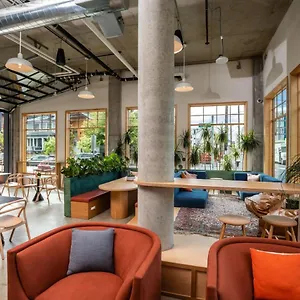 Lolo Pass Hotel